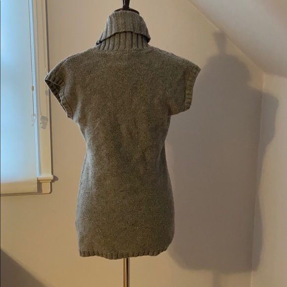 Esprit Short-sleeve Sweater - Picture 4 of 5